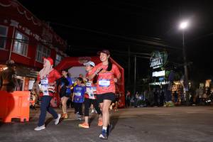 BIB: 4374, 3348
                            <button type="button" onclick="openModal(26262788)" class="btn btn-primary btn-sm float-right btn-popup" data-toggle="modal" data-target=".modal-high-quality">
                        <i class="fas fa-shopping-cart"></i> Add to Cart
                    </button>
                                            <button type="button" onclick="isThisMe(26262788, true)" class="btn btn-success btn-sm float-right btn-popup btn-isme hidden" data-toggle="tooltip" data-placement="bottom" title="นี่คือรูปของคุณใช่ไหม คลิกที่นี่เพื่อเอาเข้าอัลบั้ม">
                        <i class="fas fa-plus"></i> Add to album
                    </button>
                    <button type="button" onclick="isThisMe(26262788, false)" class="btn btn-warning btn-sm float-right btn-popup btn-isnotme hidden">
                        <i class="fas fa-ban"></i> Remove from album
                    </button>